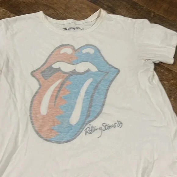 The Rolling Stones graphic t-shirt from American Eagle - Picture 3 of 5